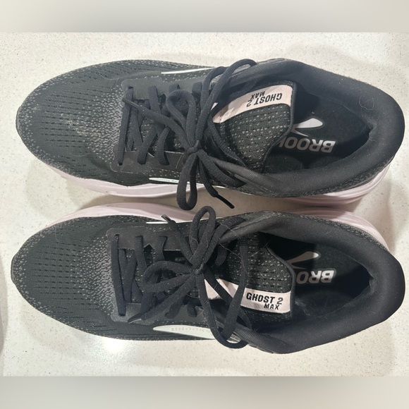 Brooks Women's Ghost Max - Picture 2 of 4